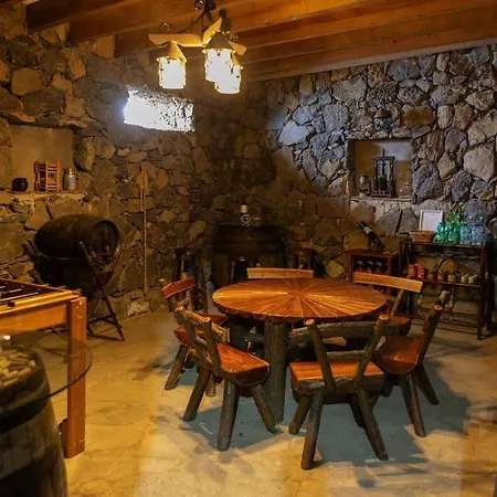 Vistas Del Valle; Piscina, Wifi Bbq... Holiday home *